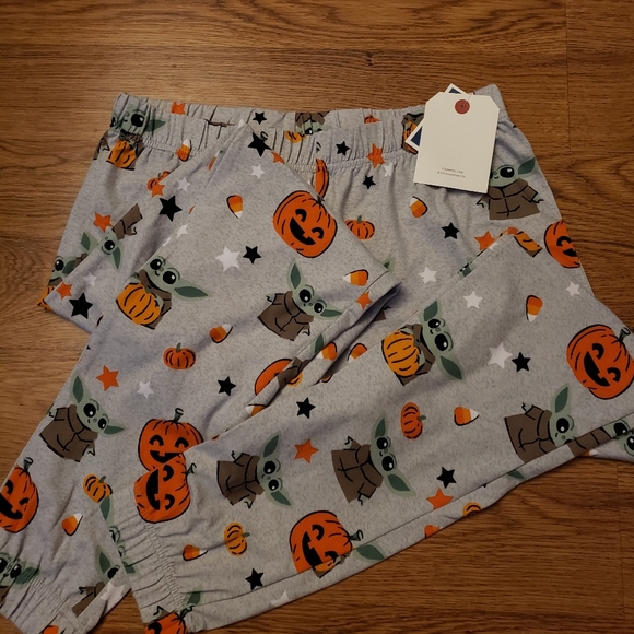 Last one! Baby Yoda Halloween pajamas jogger bottom plus spooky pumpkin - Picture 3 of 4